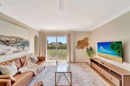 Sunrise Suite Central to I75 airport & downtown in Punta Gorda, United States