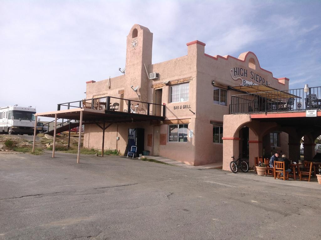 El Dorado Hotel - photo 2