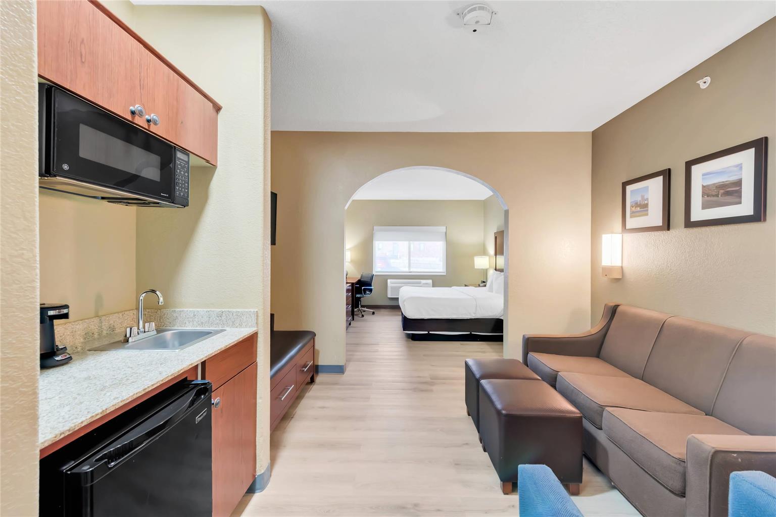 Comfort Suites Lakewood Denver - photo 32