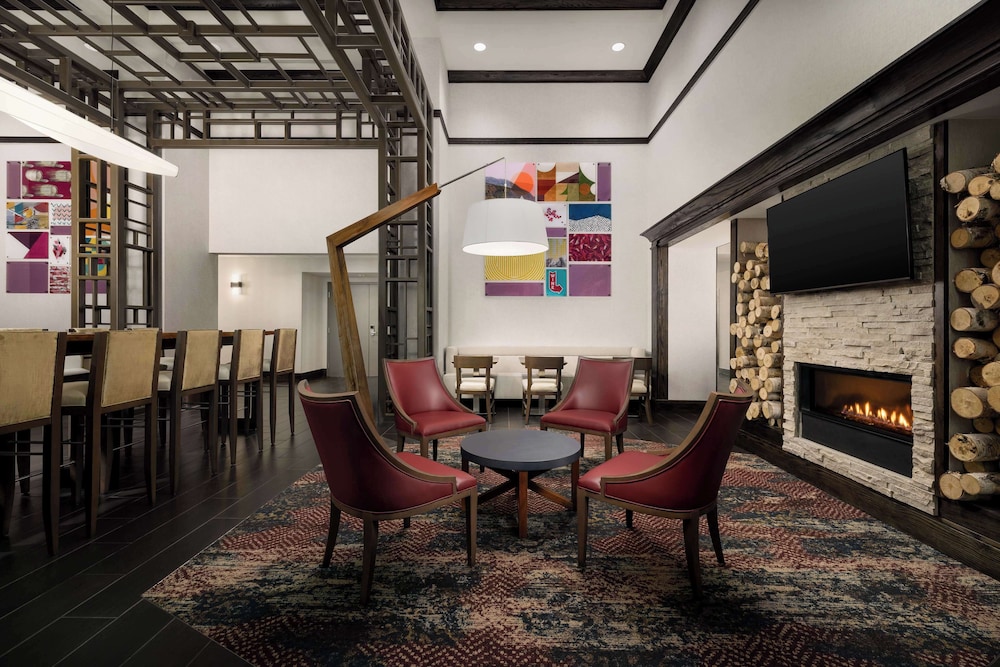 Hampton Inn & Suites Napa - photo 2