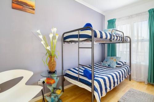 Funky 2bed apartment with multipurpose room