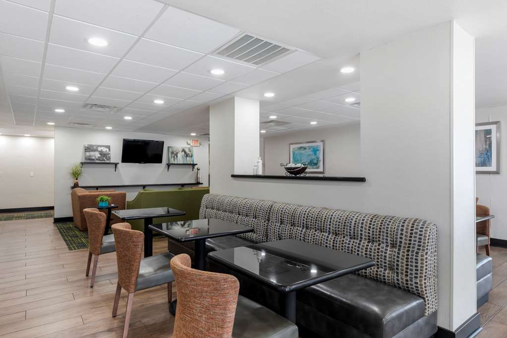 Comfort Inn Sherman - photo 29