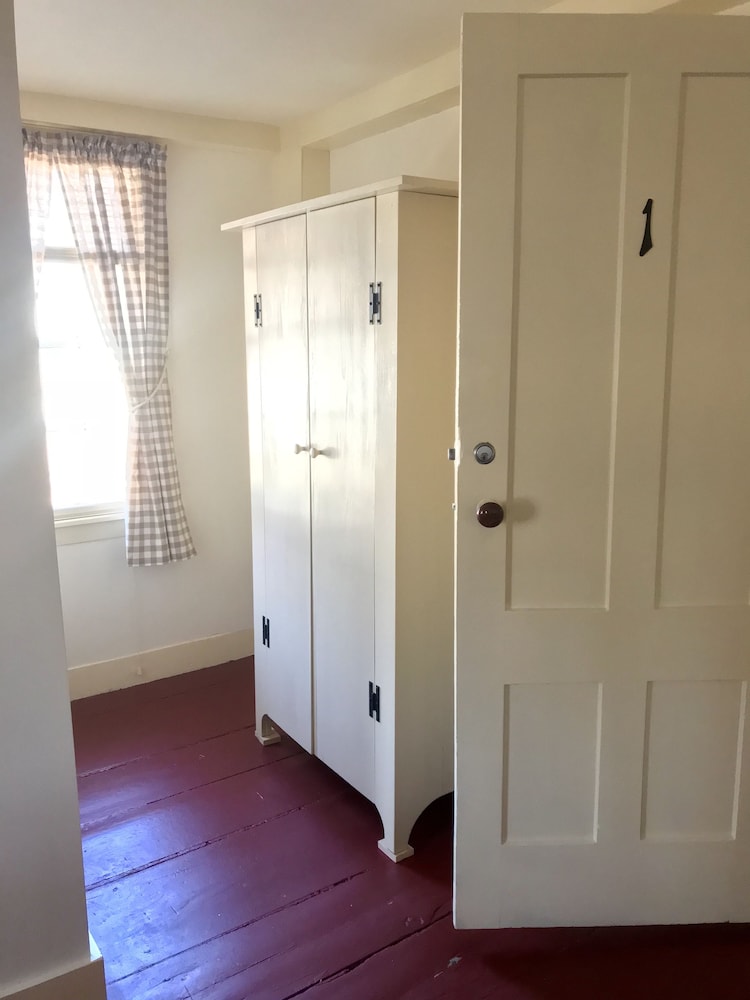 Spring Hill Inn - photo 9
