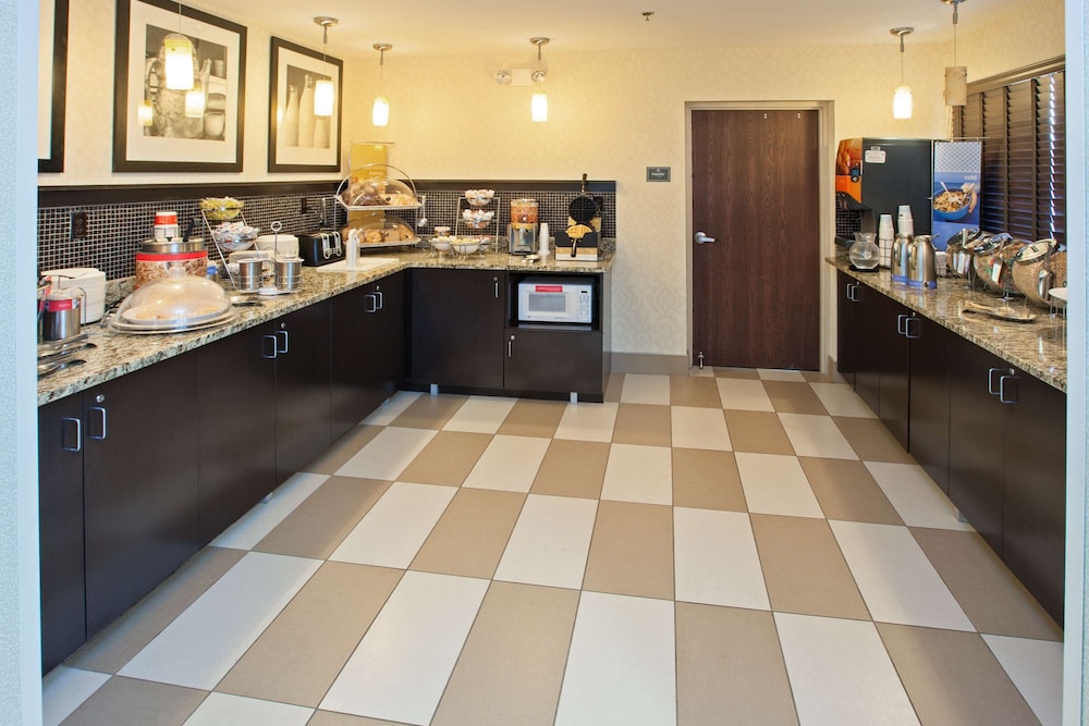 Hampton Inn Dickson - photo 47
