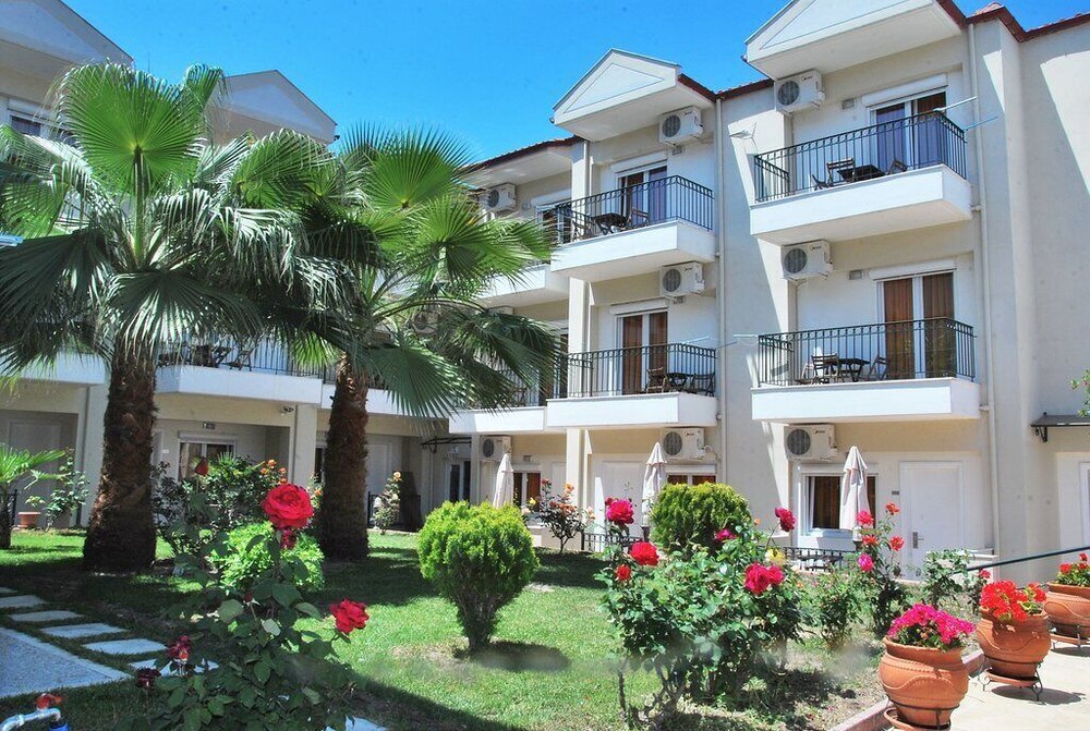 Olympia - carbon neutral hotel in Kassandreia