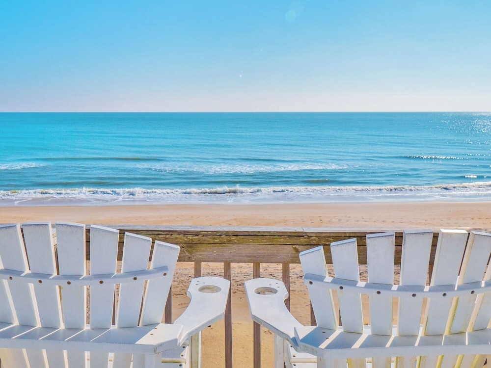 A Grande Green — 4-Star Luxury Hotel in Santa Cruz, United States