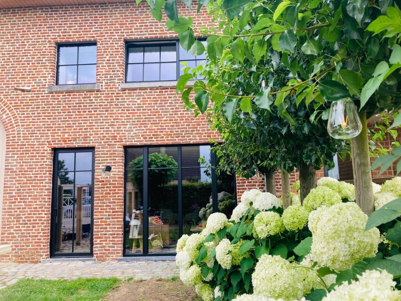 La Grange Vorsen Logement privatif de 100m2 avec bain balnéo cabine Infrarouge jacuzzi — hotel in Gingelom