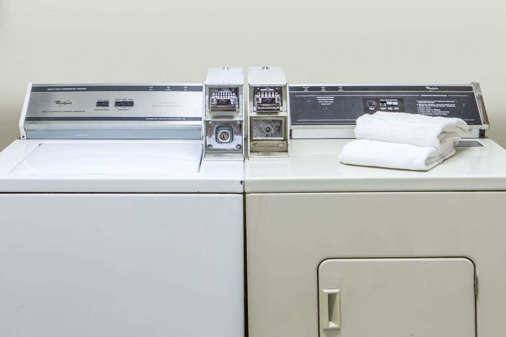 Super 8 by Wyndham Cleveland TX - photo 13