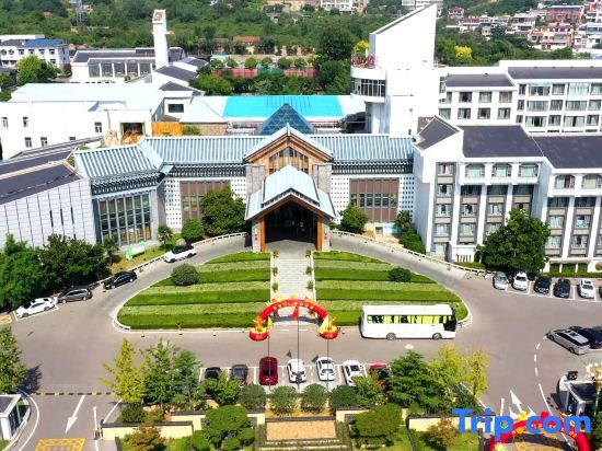 Dongyue Hotel — 4-Star Luxury Hotel in Tai'an, People's Republic of China