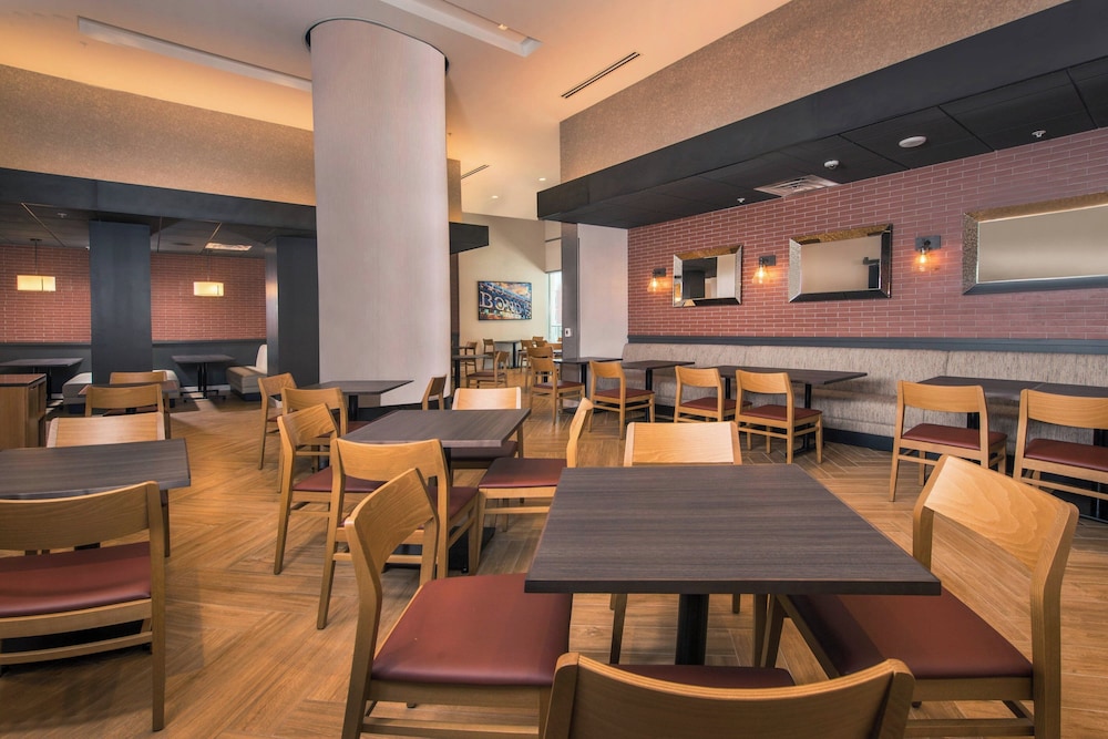 Residence Inn by Marriott Baltimore at The Johns Hopkins Medical Campus - photo 30