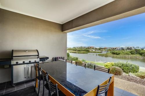 Beautiful Island Blanche Pde Hindmarsh Island BYO Linen WiFi — hotel in Hindmarsh Island