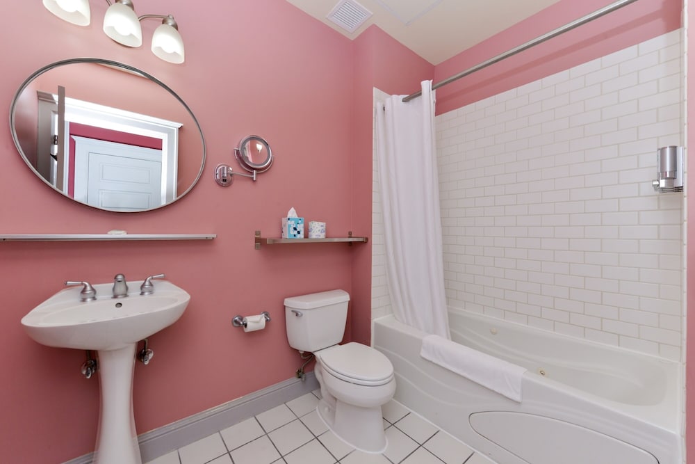 Montvale Hotel - photo 120