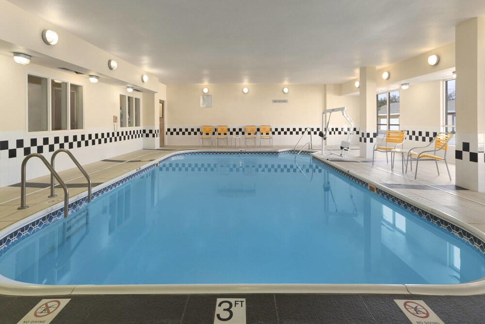 Fairfield Inn & Suites by Marriott Midland - photo 16