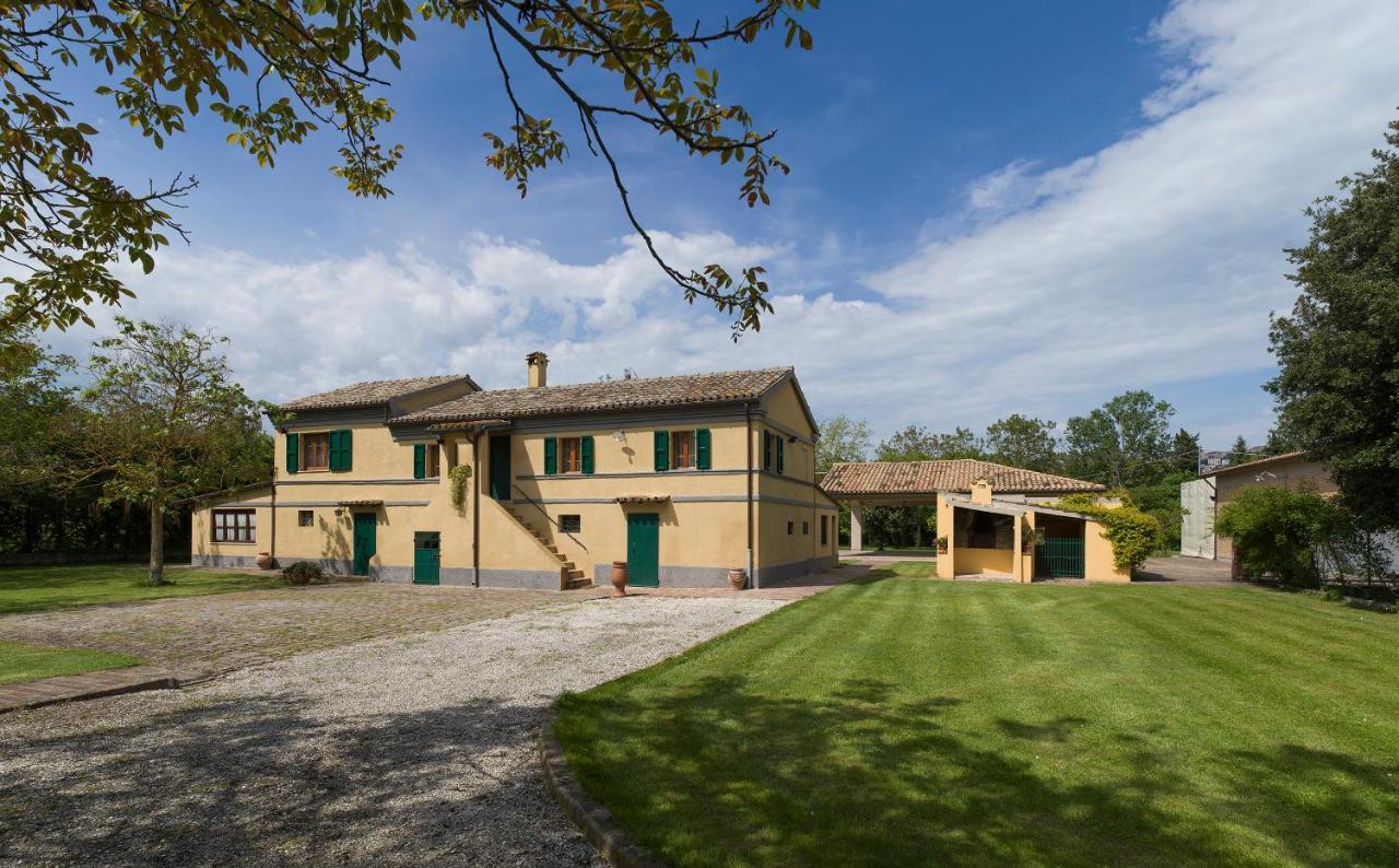 Casale Cenerelli in Castelfidardo, Italy