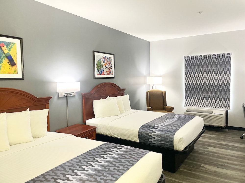 Grand Vista Hotel and Suites - photo 16