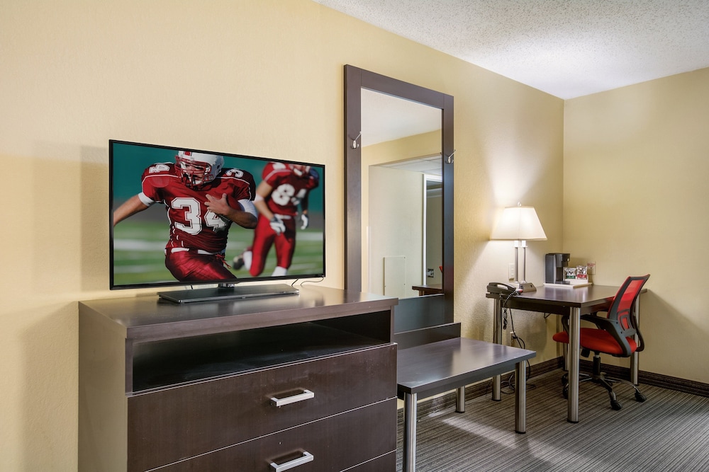 Red Roof Inn Vincennes - photo 10