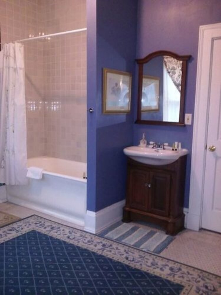 Six Acres Bed & Breakfast - photo 21
