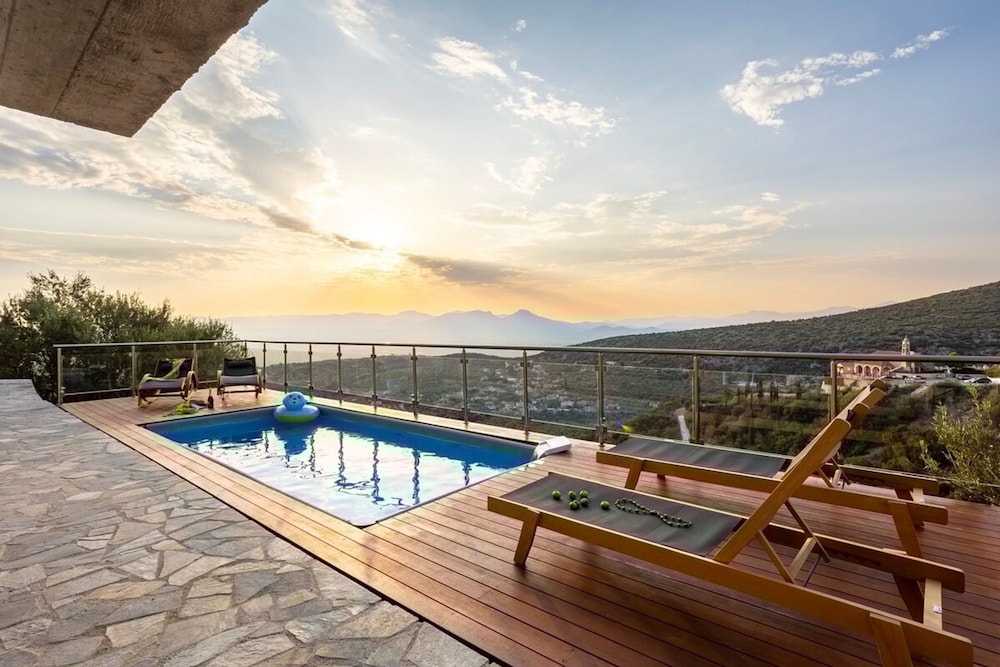Martinia Pool Escape Tragos Panoramic Views — 4-Star Luxury Hotel in Kalamata, Greece