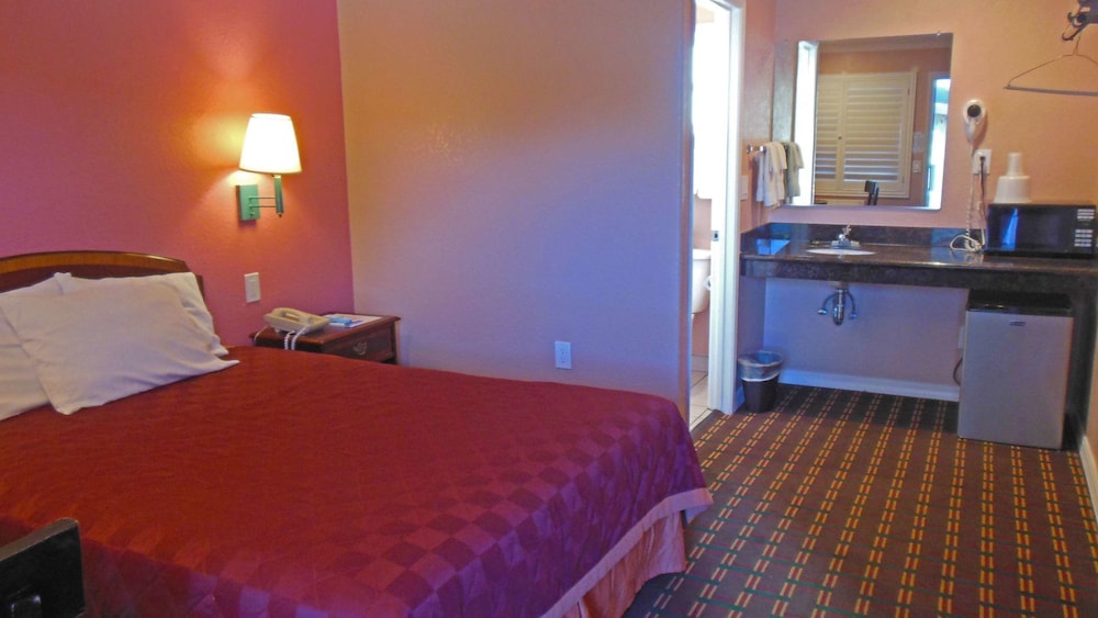Sealamp Inn - photo 8