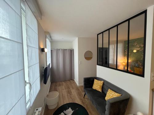 Studio Osaka Hyper Centre Lorient in Lorient, France