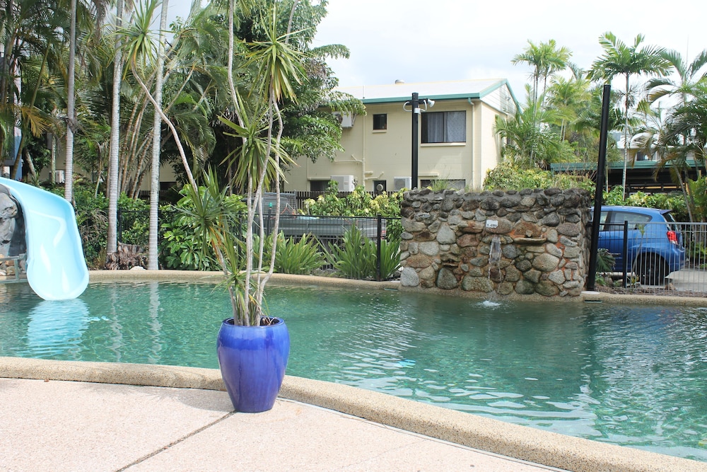 Bohemia Resort Cairns — Cairns North