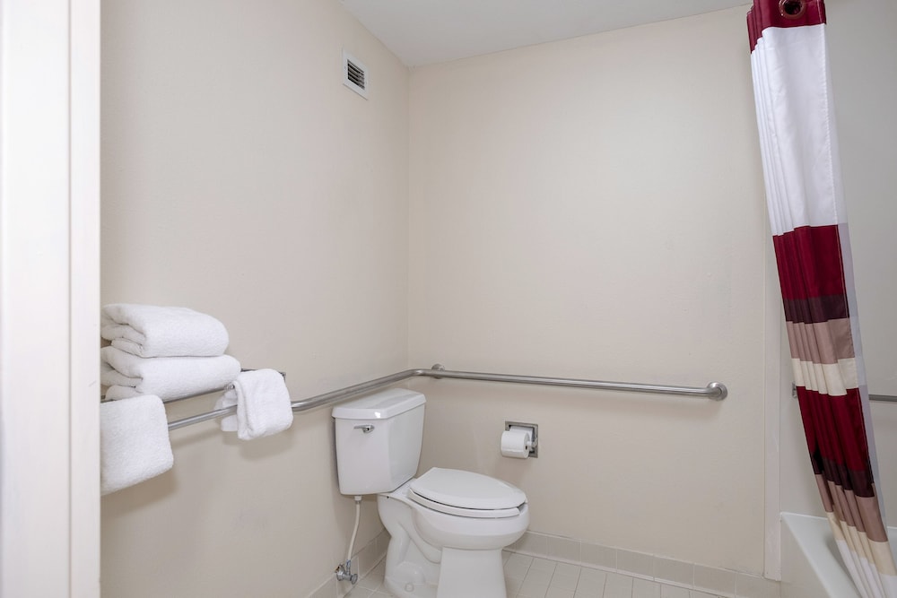 Red Roof Inn Prattville - photo 31