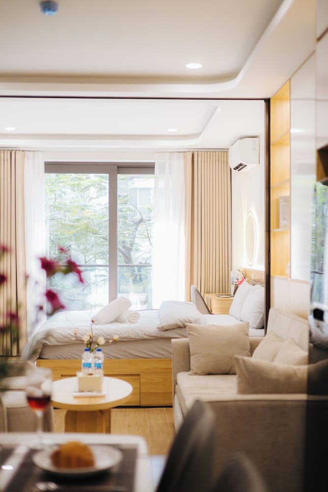 Wisteria Luxury Apartment — 4-Star Luxury Hotel in Hanoi, Vietnam