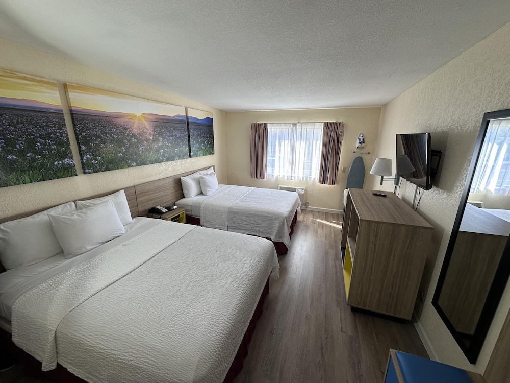 Days Inn by Wyndham San Marcos - photo 7
