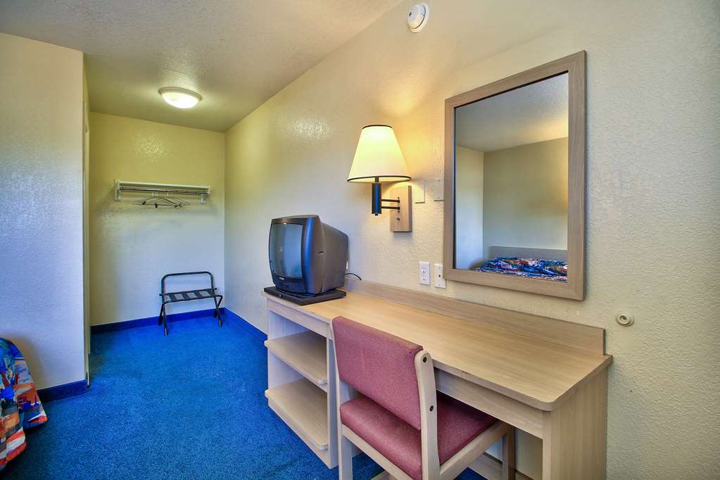 Motel6 Nogales AZ Mariposa Road - photo 14