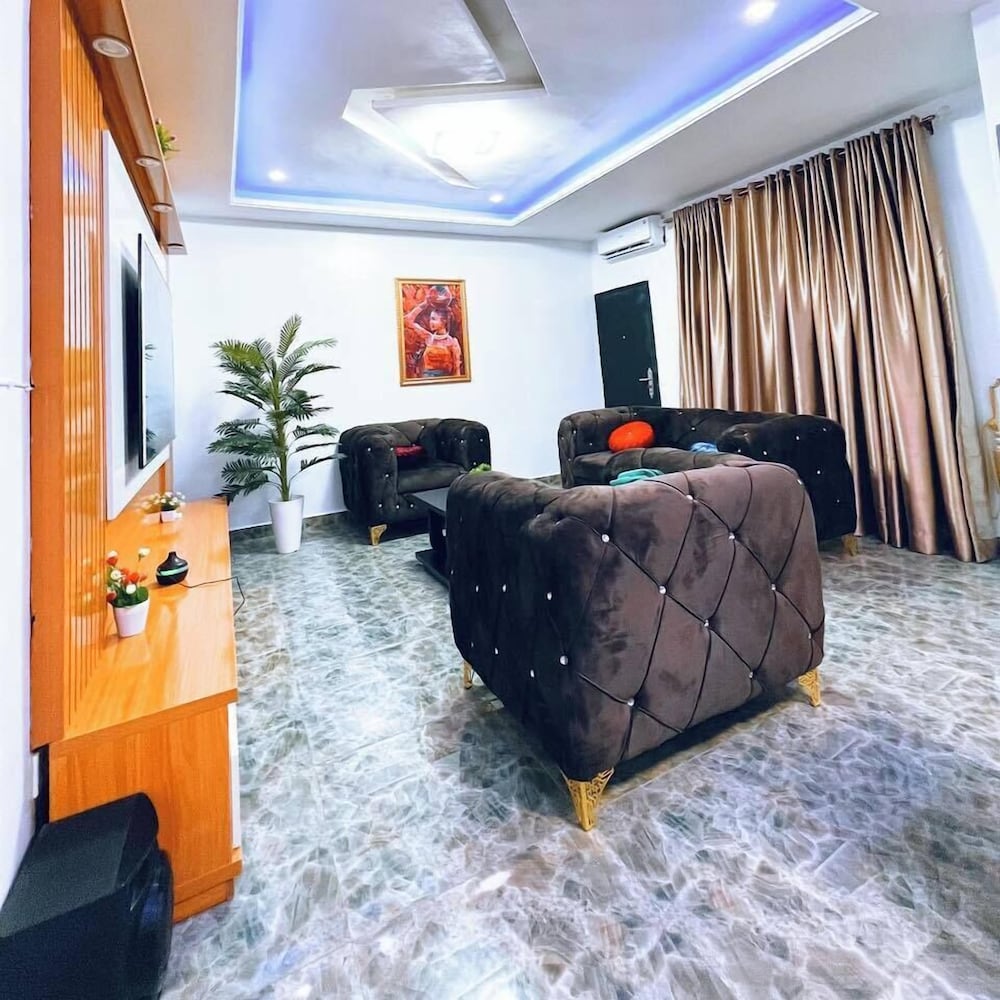 Phibs Luxury Homes — Abuja — photo 3