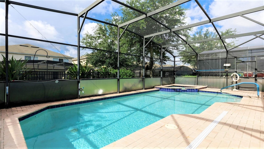 5BR Dream Getaway w South Facing Pool Kissimmee - photo 26