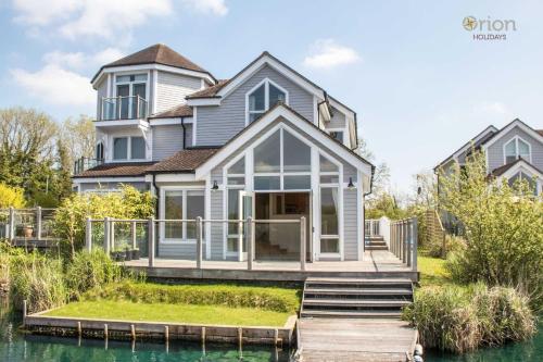 The Landings 18 Waters Reach P in South Cerney, United Kingdom