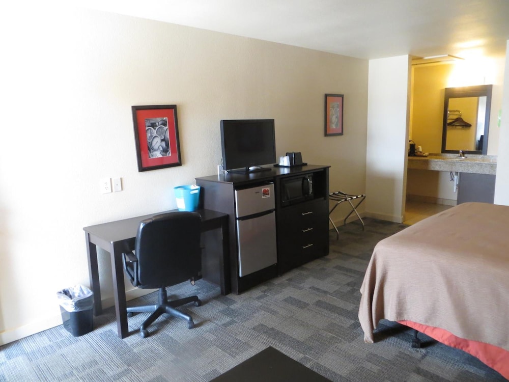 Kenedy Country Inn - photo 15