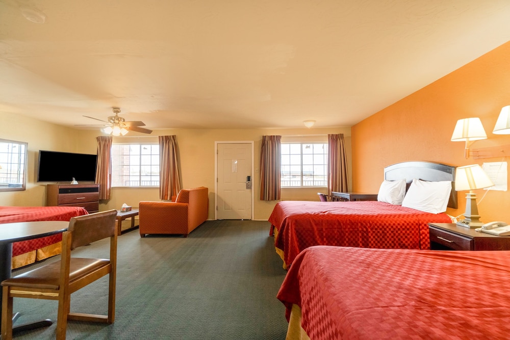 Stamford Inn - photo 15