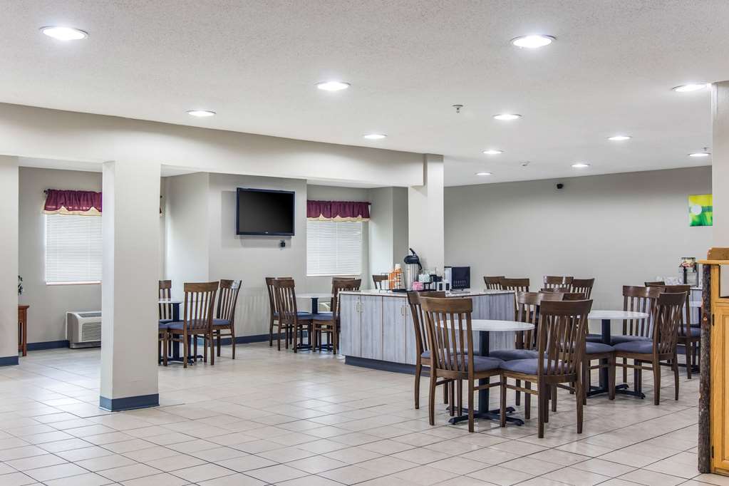 Quality Inn & Suites Grove City Outlet Mall - photo 10