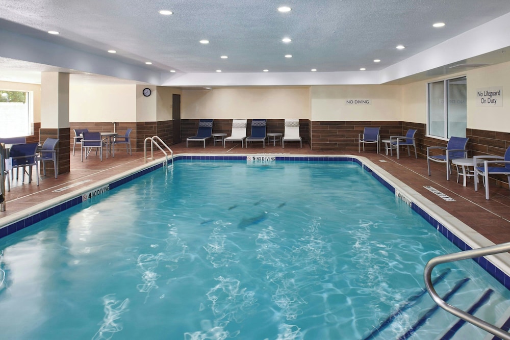 Fairfield Inn & Suites by Marriott Detroit Livonia - photo 15