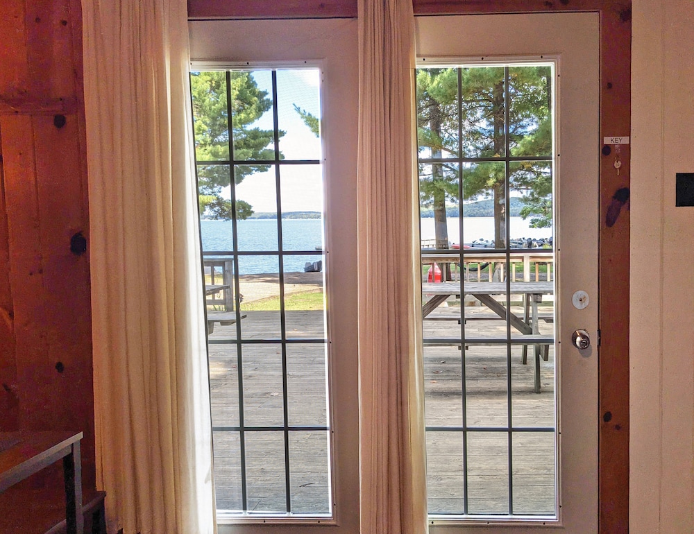 Coadys' Point of View Lake Resort - photo 23