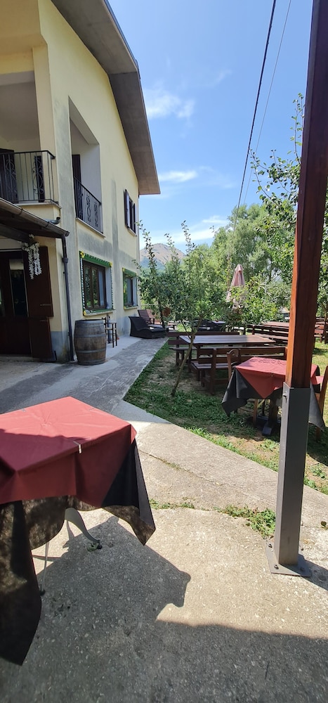 MoMa RoofGarden - last minute hotel in San Polomatese