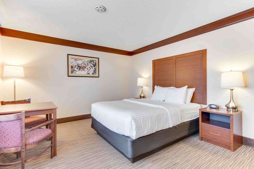 Best Western Movie Manor - photo 33