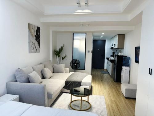 Himalaya Executive Studio Heated pool