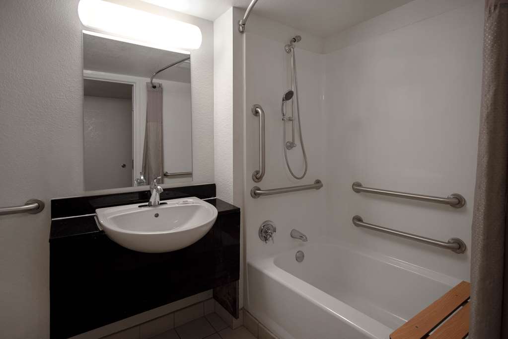 Motel 6 Merrillville IN - photo 16