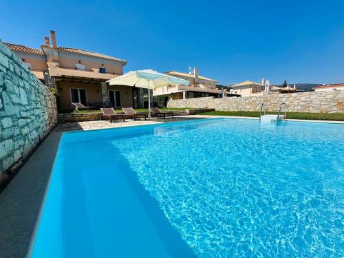 Villa Onar Nafpaktos with private pool — 4-Star Luxury Hotel in Nafpaktos, Greece