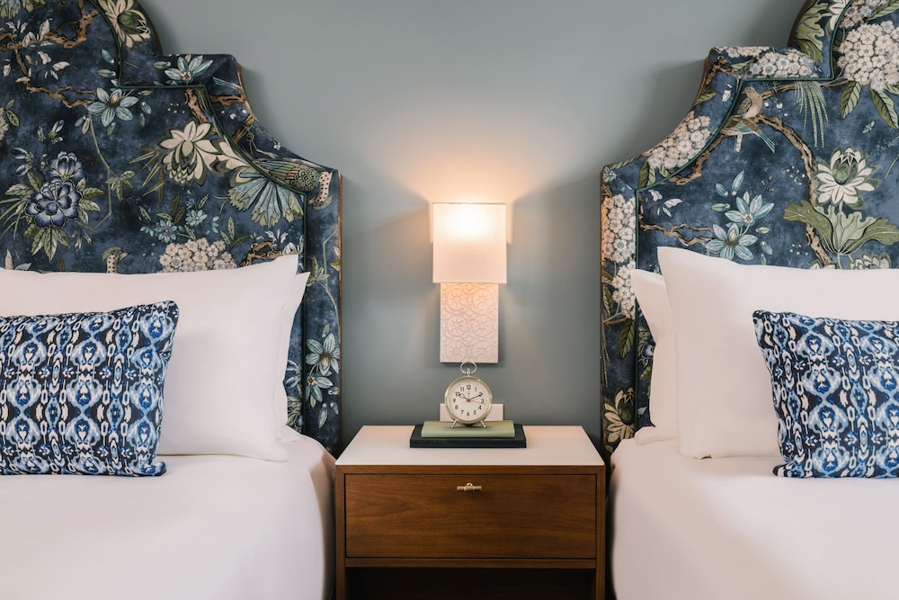 The Bradley Hotel - photo 10