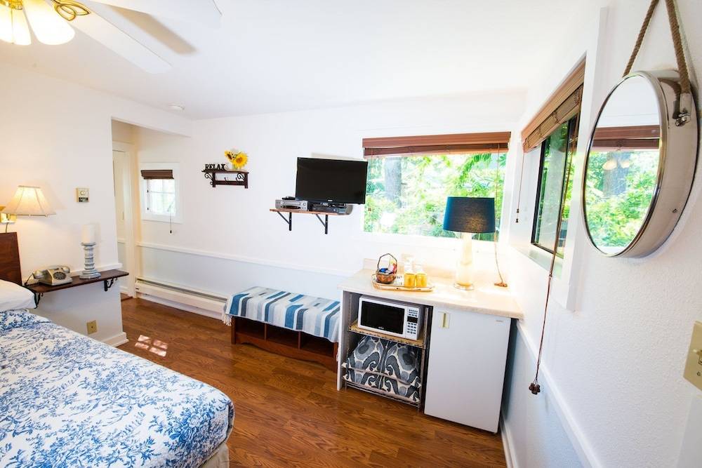 Inn on the Russian River - photo 12