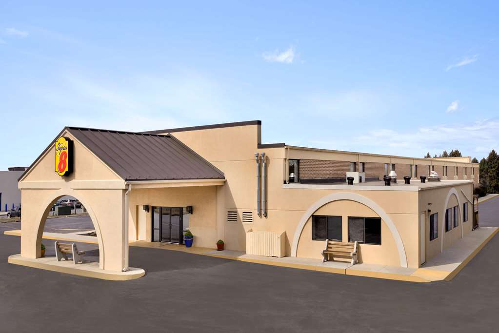 Super 8 By Wyndham Chambersburg I 81 — Chambersburg