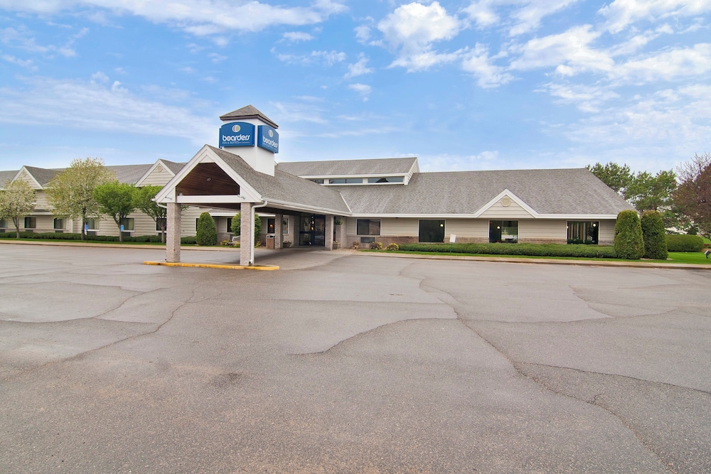 Boarders Inn & Suites by Cobblestone Hotels Faribault — hotel in Faribault