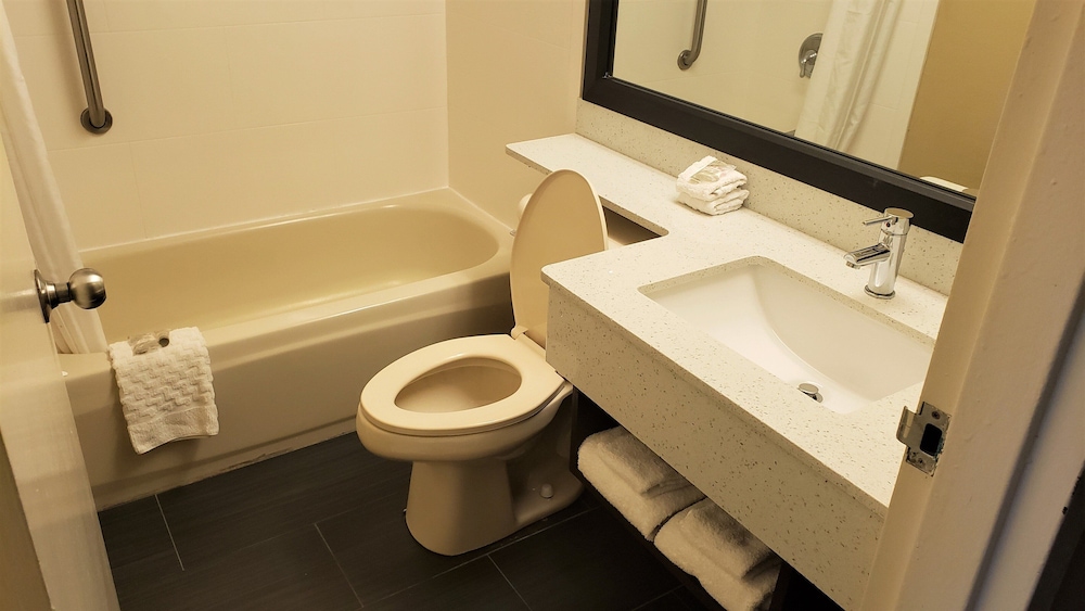Red Roof Inn Port Allen - photo 10