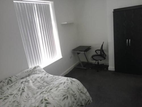 Ensuite Double bed close to Burnley city centre — hotel in Burnley