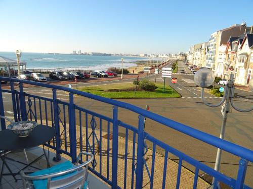 Appartement les Sables d'Olonne 1 pièce 4 Personnes FR 1 92 623 — 4-Star Luxury Hotel in Les Sables-D'olonne, France