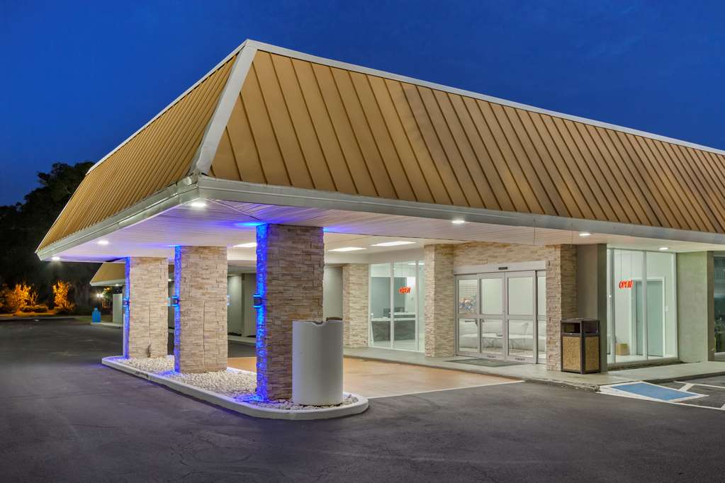 Quality Inn & Suites Pawleys Island in Georgetown, United States